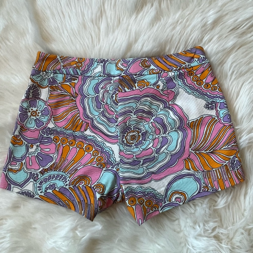 Trina Turk Corbin 2 Shorts Retro Psychedelic Pattern
